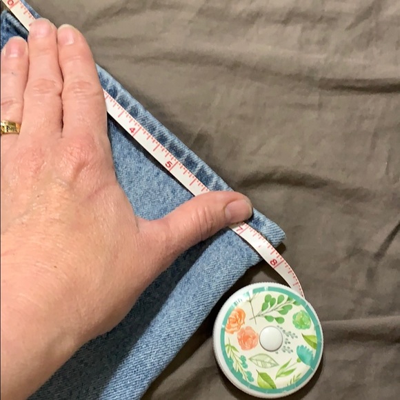 Gap straight cut distressed jean - Picture 4 of 5